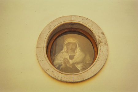 Madonna Orante Copia Dal Sassoferrato Edicola Soprastante Il Portone Del Palazzo Bellà Via Consolare N. 85